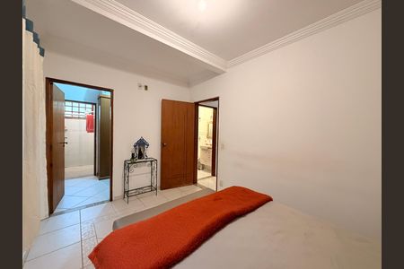 Casa à venda com 100m², 2 quartos e 4 vagasQuarto 2 - Suíte