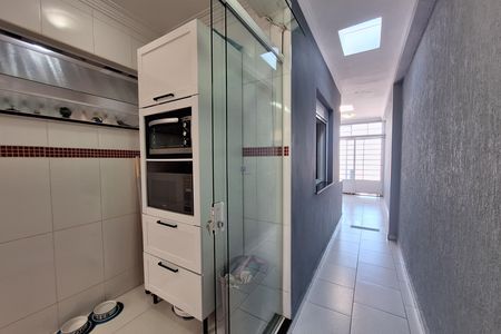 Casa à venda com 224m², 5 quartos e 3 vagas Casa à venda com 224m², 5 quartos e 3 vagasCorredor