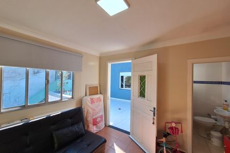 Casa à venda com 224m², 5 quartos e 3 vagas Casa à venda com 224m², 5 quartos e 3 vagasEdícula