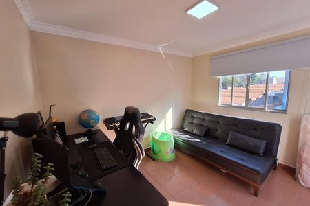 Casa à venda com 224m², 5 quartos e 3 vagas Casa à venda com 224m², 5 quartos e 3 vagasEdícula