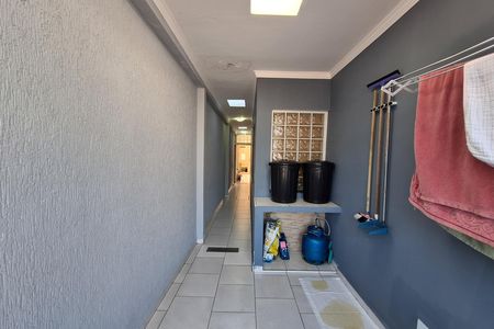 Casa à venda com 224m², 5 quartos e 3 vagas Casa à venda com 224m², 5 quartos e 3 vagasÁrea de Serviço