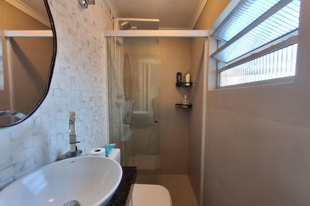 Casa à venda com 224m², 5 quartos e 3 vagas Casa à venda com 224m², 5 quartos e 3 vagasBanheiro da Suíte