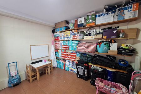 Casa à venda com 224m², 5 quartos e 3 vagas Casa à venda com 224m², 5 quartos e 3 vagasDespensa