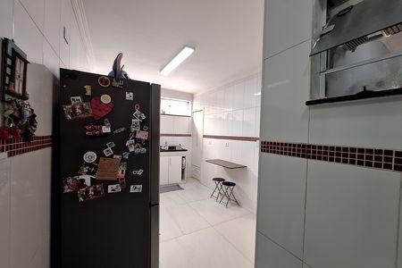 Casa à venda com 224m², 5 quartos e 3 vagas Casa à venda com 224m², 5 quartos e 3 vagasCozinha