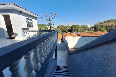 Casa à venda com 224m², 5 quartos e 3 vagas Casa à venda com 224m², 5 quartos e 3 vagasQuintal