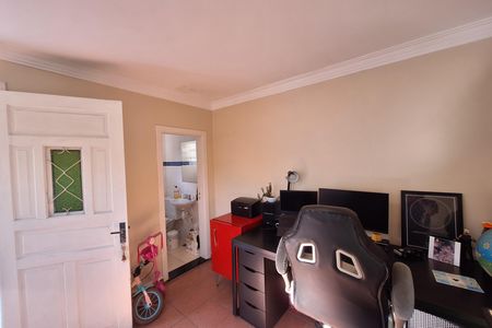 Casa à venda com 224m², 5 quartos e 3 vagas Casa à venda com 224m², 5 quartos e 3 vagasEdícula