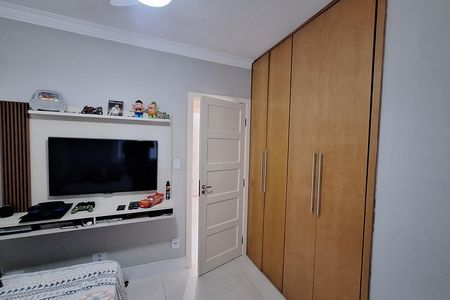 Casa à venda com 224m², 5 quartos e 3 vagas Casa à venda com 224m², 5 quartos e 3 vagasQuarto 1