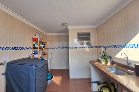 Casa à venda com 224m², 5 quartos e 3 vagas Casa à venda com 224m², 5 quartos e 3 vagasLavanderia