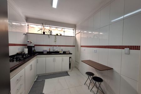 Cozinha de casa à venda com 5 quartos, 224m² em Jardim Monte Libano, Santo André