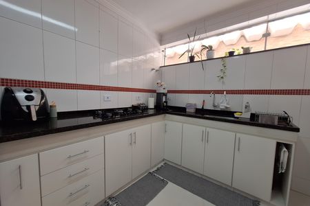Casa à venda com 224m², 5 quartos e 3 vagas Casa à venda com 224m², 5 quartos e 3 vagasCozinha