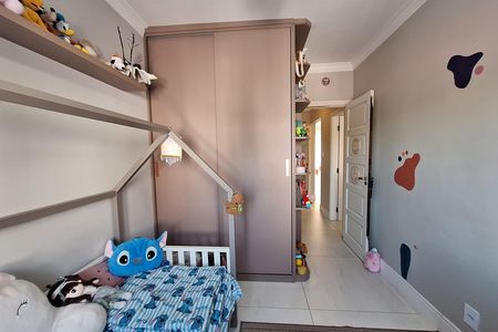 Casa à venda com 224m², 5 quartos e 3 vagas Casa à venda com 224m², 5 quartos e 3 vagasQuarto 2