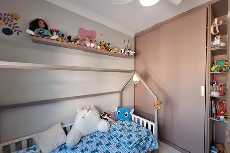 Casa à venda com 224m², 5 quartos e 3 vagas Casa à venda com 224m², 5 quartos e 3 vagasQuarto 2