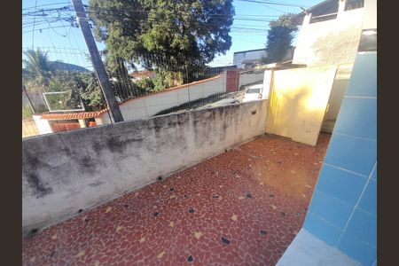 Casa de condomínio para alugar com 360m², 3 quartos e 2 vagas