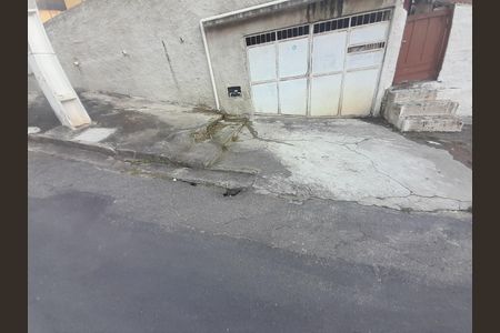 Casa de condomínio para alugar com 360m², 3 quartos e 2 vagas