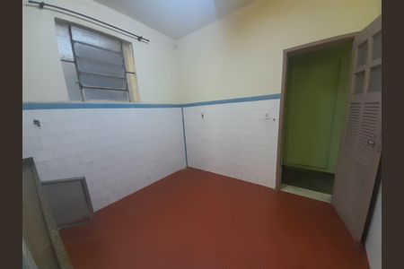 Casa de condomínio para alugar com 360m², 3 quartos e 2 vagas