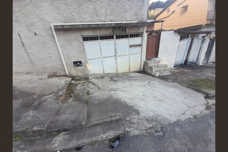 Casa de condomínio para alugar com 360m², 3 quartos e 2 vagas