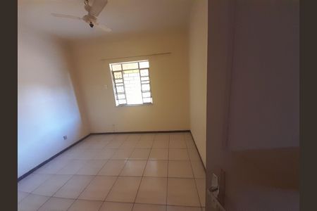 Casa de condomínio para alugar com 360m², 3 quartos e 2 vagas
