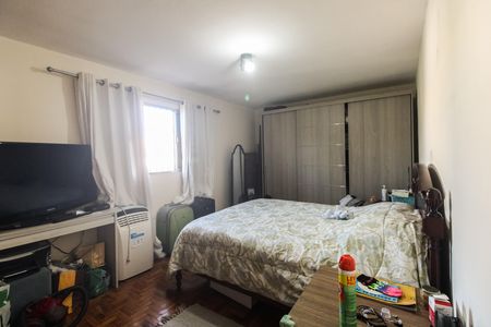 Quarto 1 de casa à venda com 2 quartos, 200m² em Vila Carrão, São Paulo