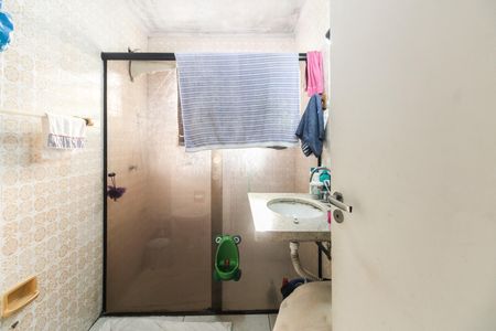 Banheiro de casa à venda com 2 quartos, 200m² em Vila Carrão, São Paulo