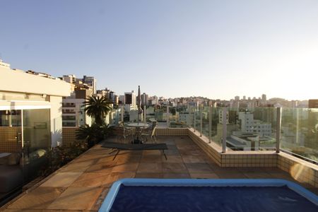 Apartamento à venda com 267m², 4 quartos e 4 vagasCobertura