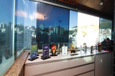 Apartamento à venda com 267m², 4 quartos e 4 vagasEscritório