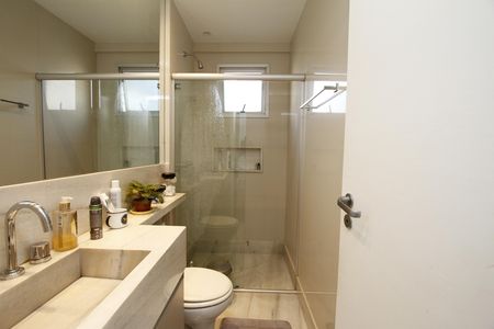 Apartamento à venda com 267m², 4 quartos e 4 vagasBanheiro Social