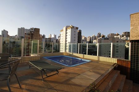 Apartamento à venda com 267m², 4 quartos e 4 vagasPiscina