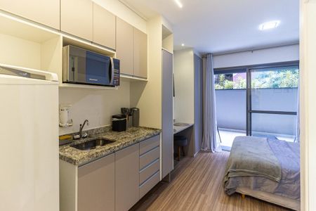 Studio para alugar com 28m², 1 quarto e sem vaga Studio para alugar com 28m², 1 quarto e sem vagaCozinha