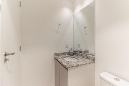 Studio para alugar com 28m², 1 quarto e sem vaga Studio para alugar com 28m², 1 quarto e sem vagaBanheiro