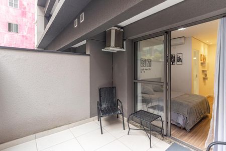Studio para alugar com 28m², 1 quarto e sem vaga Studio para alugar com 28m², 1 quarto e sem vagaVaranda do Studio
