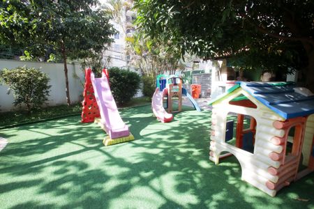 Apartamento para alugar com 80m², 3 quartos e 1 vagaÁrea comum - Playground