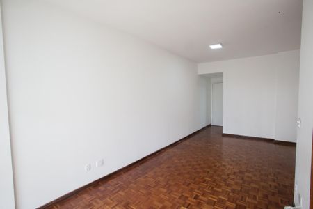 Apartamento para alugar com 80m², 3 quartos e 1 vagaSala