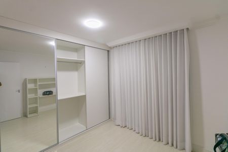 Apartamento para alugar com 70m², 3 quartos e 1 vaga