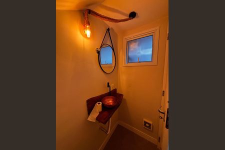 Casa de condomínio à venda com 85m², 2 quartos e 2 vagasLavabo