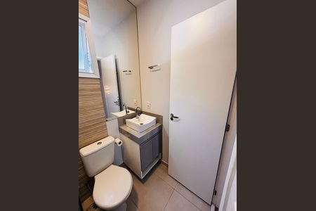 Banheiro de casa de condomínio à venda com 2 quartos, 85m² em Chácaras São Luís, Barueri