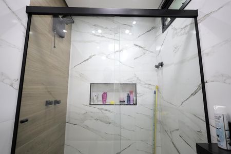 Casa à venda com 190m², 2 quartos e 2 vagas Casa à venda com 190m², 2 quartos e 2 vagasBanheiro