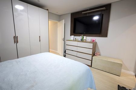 Casa à venda com 190m², 2 quartos e 2 vagas Casa à venda com 190m², 2 quartos e 2 vagasQuarto Suíte