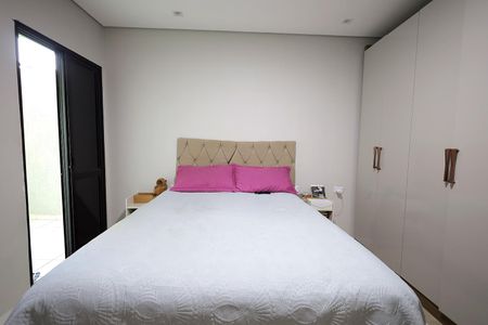 Casa à venda com 190m², 2 quartos e 2 vagas Casa à venda com 190m², 2 quartos e 2 vagasQuarto Suíte