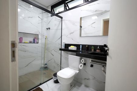 Casa à venda com 190m², 2 quartos e 2 vagas Casa à venda com 190m², 2 quartos e 2 vagasBanheiro