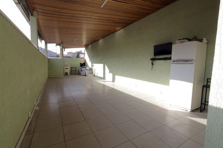 Casa à venda com 190m², 2 quartos e 2 vagas Casa à venda com 190m², 2 quartos e 2 vagasCobertura