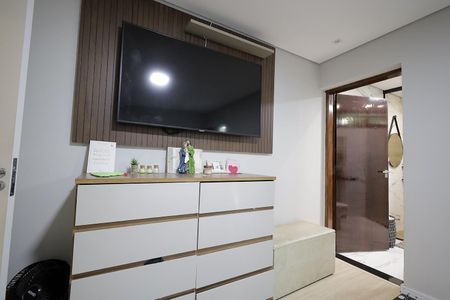 Casa à venda com 190m², 2 quartos e 2 vagas Casa à venda com 190m², 2 quartos e 2 vagasQuarto Suíte
