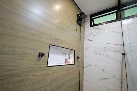 Casa à venda com 190m², 2 quartos e 2 vagas Casa à venda com 190m², 2 quartos e 2 vagasBanheiro Suíte