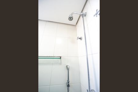 Apartamento para alugar com 130m², 3 quartos e 2 vagas Apartamento para alugar com 130m², 3 quartos e 2 vagasChuveiro