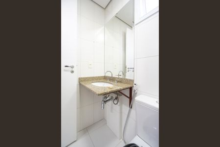 Apartamento para alugar com 130m², 3 quartos e 2 vagas Apartamento para alugar com 130m², 3 quartos e 2 vagasBanheiro da suíte 03