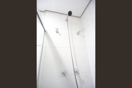 Apartamento para alugar com 130m², 3 quartos e 2 vagas Apartamento para alugar com 130m², 3 quartos e 2 vagasChuveiro