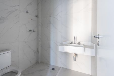 Apartamento à venda com 83m², 1 quarto e 1 vaga Apartamento à venda com 83m², 1 quarto e 1 vagaBanheiro