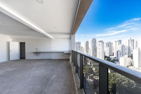 Apartamento à venda com 161m², 3 quartos e 2 vagas Apartamento à venda com 161m², 3 quartos e 2 vagasVaranda