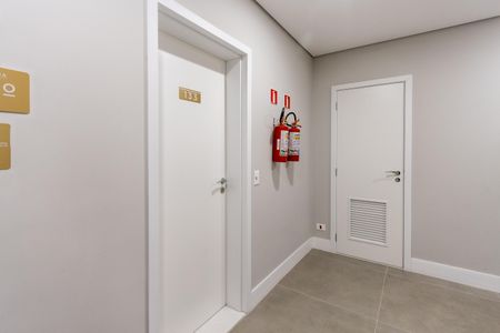 Apartamento à venda com 161m², 3 quartos e 2 vagas Apartamento à venda com 161m², 3 quartos e 2 vagasHall do Andar