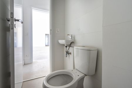 Apartamento à venda com 161m², 3 quartos e 2 vagas Apartamento à venda com 161m², 3 quartos e 2 vagasBanheiro de Serviço