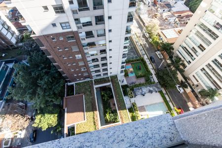Apartamento à venda com 161m², 3 quartos e 2 vagas Apartamento à venda com 161m², 3 quartos e 2 vagasQuarto 3 - Varanda da Suite